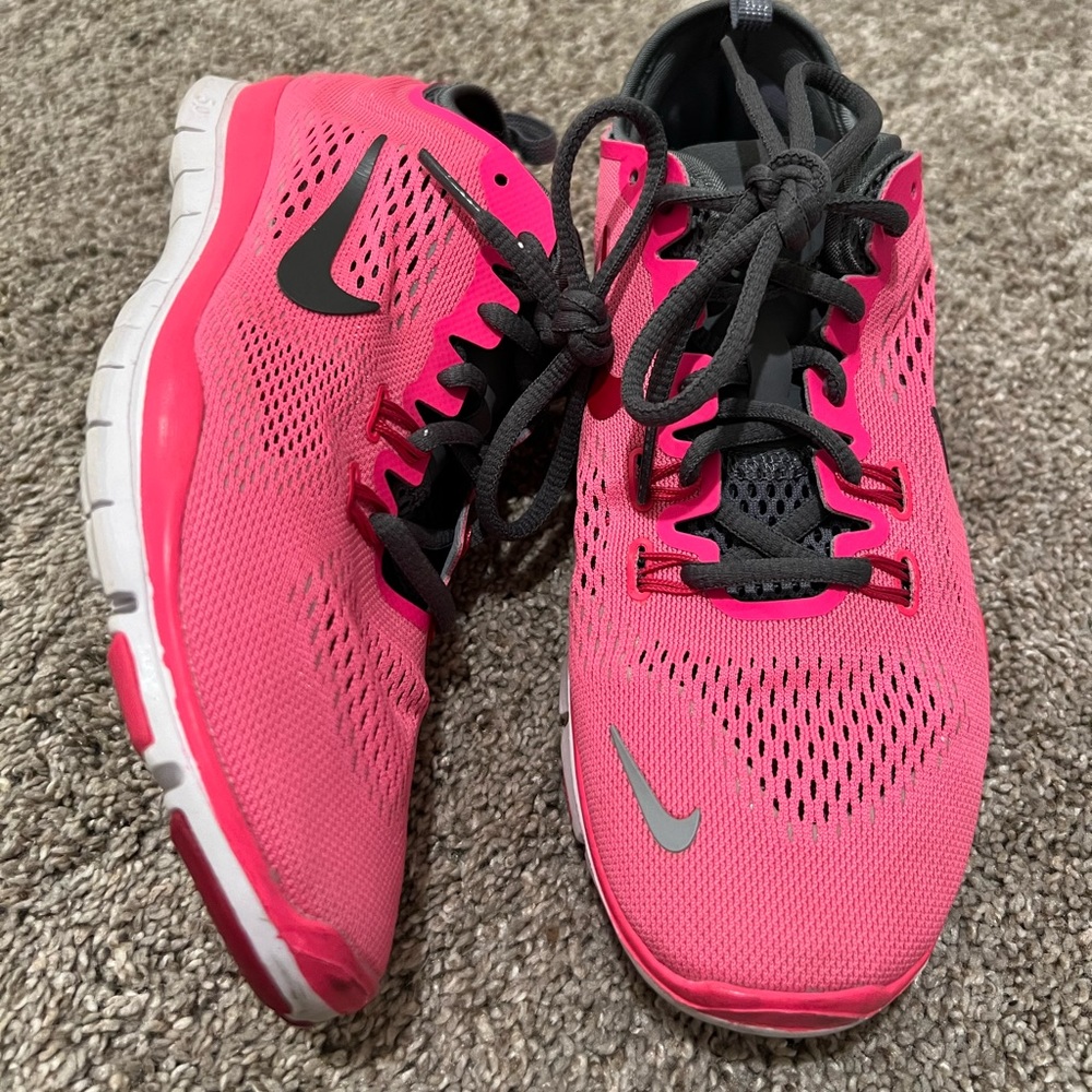 NIKE Free 5.0 TR Fit 5 Hot Pink Size 7